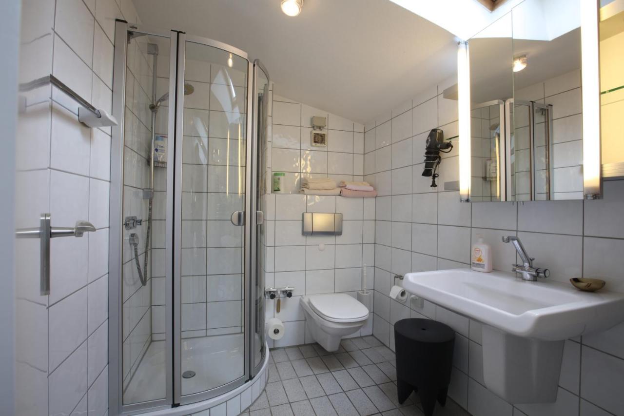 Air Boardinghouse Tulip Stockum, Zu Fuss - 3 Minuten Zur Messe Düsseldorf Buitenkant foto