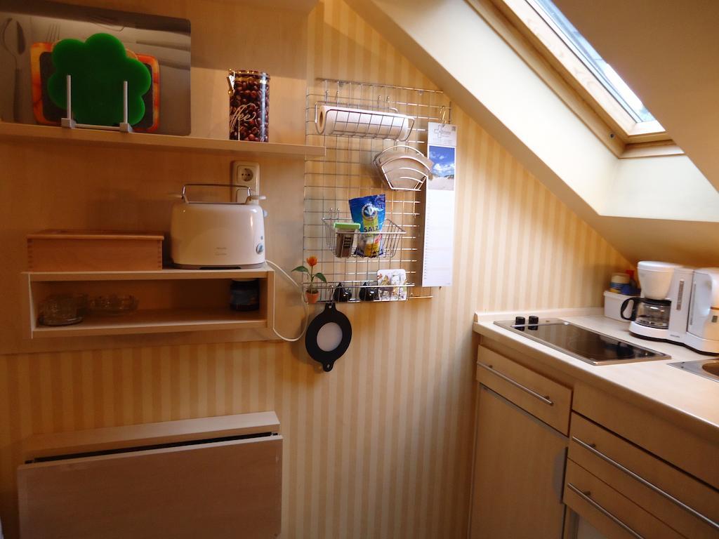 Air Boardinghouse Tulip Stockum, Zu Fuss - 3 Minuten Zur Messe Düsseldorf Kamer foto