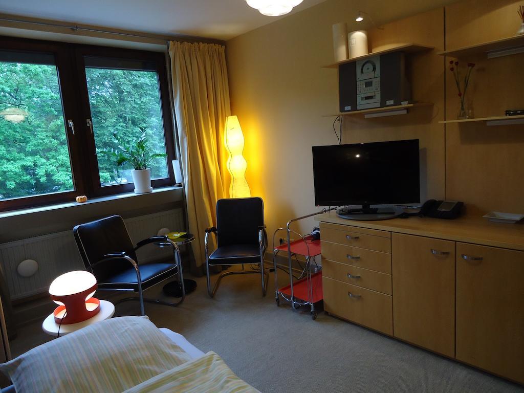 Air Boardinghouse Tulip Stockum, Zu Fuss - 3 Minuten Zur Messe Düsseldorf Kamer foto