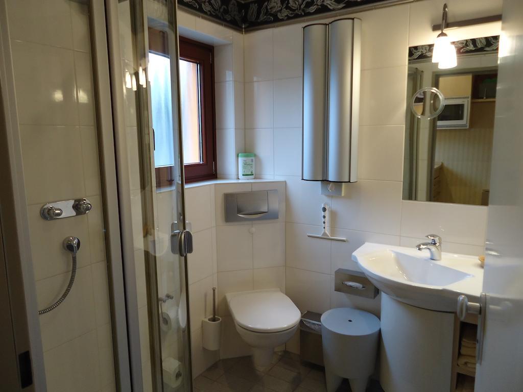 Air Boardinghouse Tulip Stockum, Zu Fuss - 3 Minuten Zur Messe Düsseldorf Kamer foto
