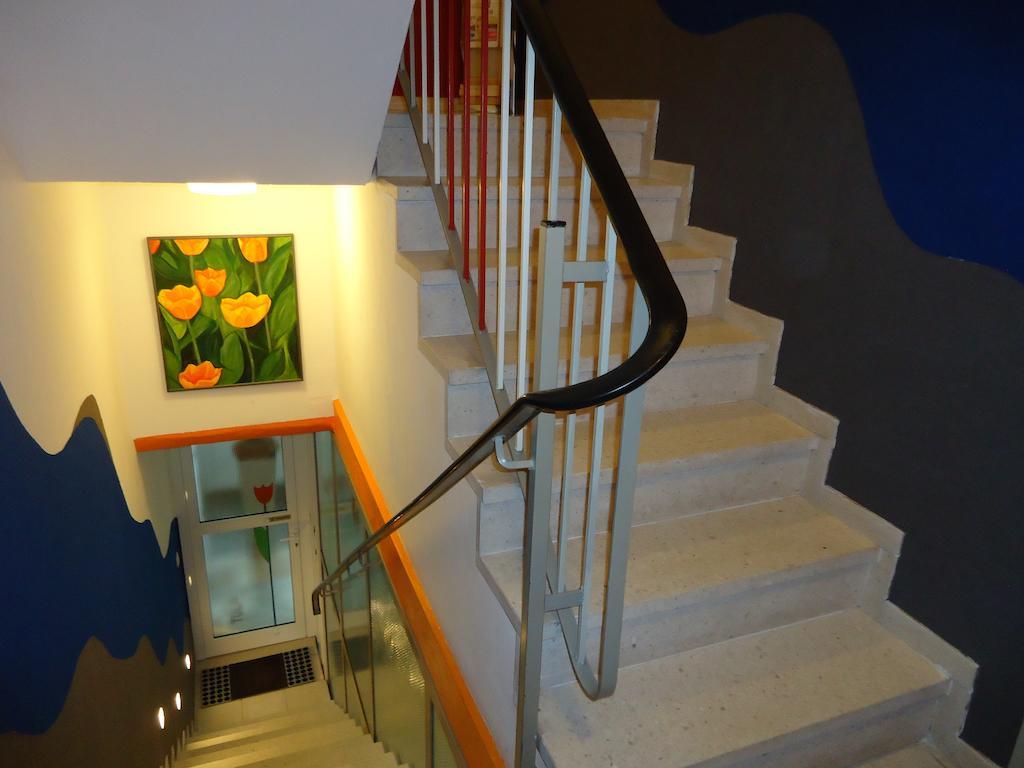 Air Boardinghouse Tulip Stockum, Zu Fuss - 3 Minuten Zur Messe Düsseldorf Buitenkant foto