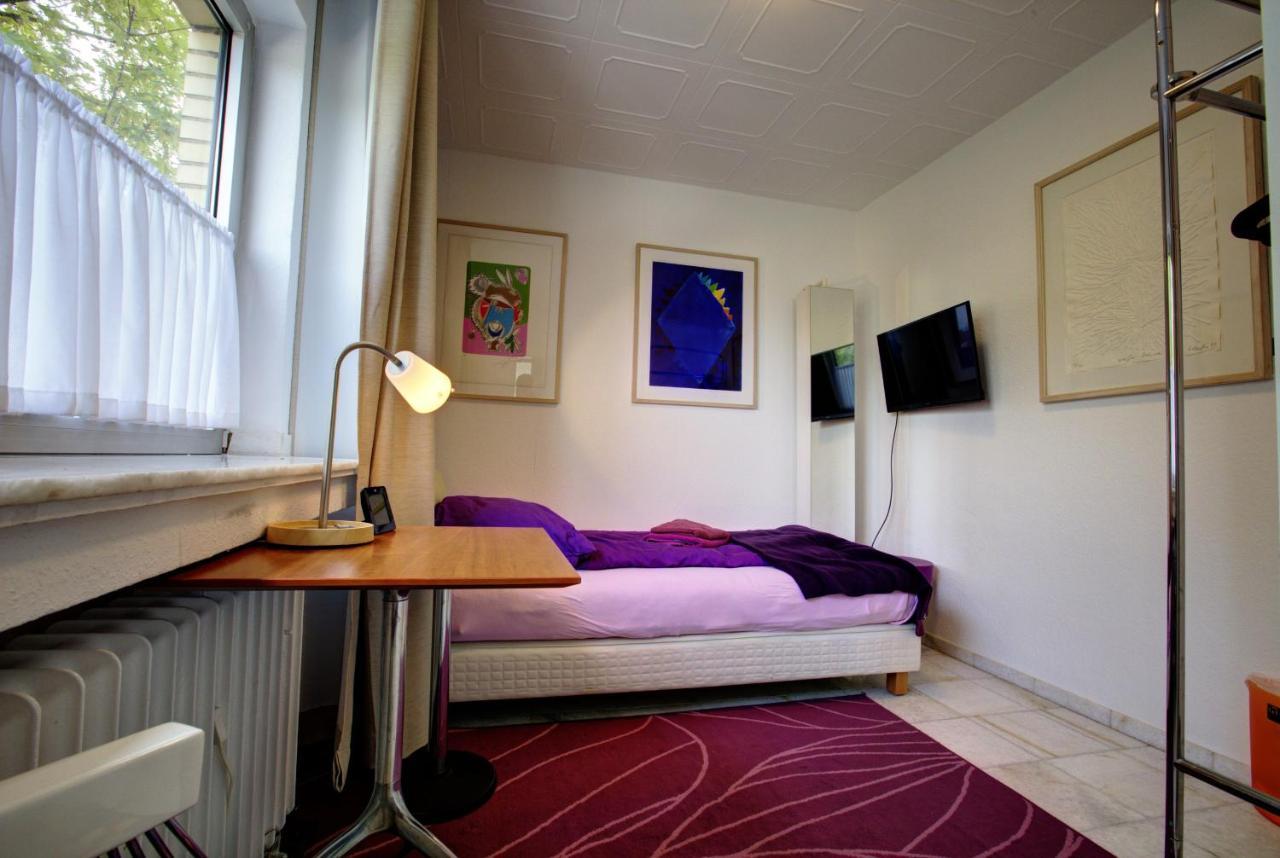 Air Boardinghouse Tulip Stockum, Zu Fuss - 3 Minuten Zur Messe Düsseldorf Buitenkant foto